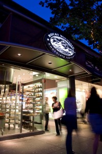 f_DC_Rocky_RobsonStore_Night