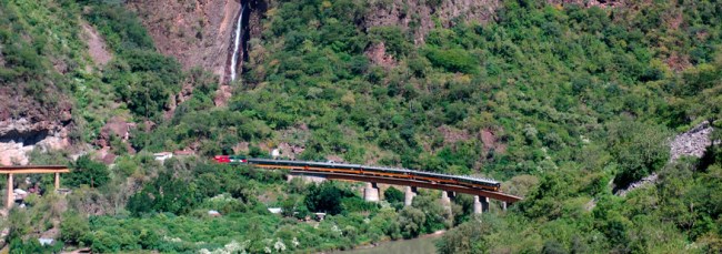 inner-slideshow-train-1